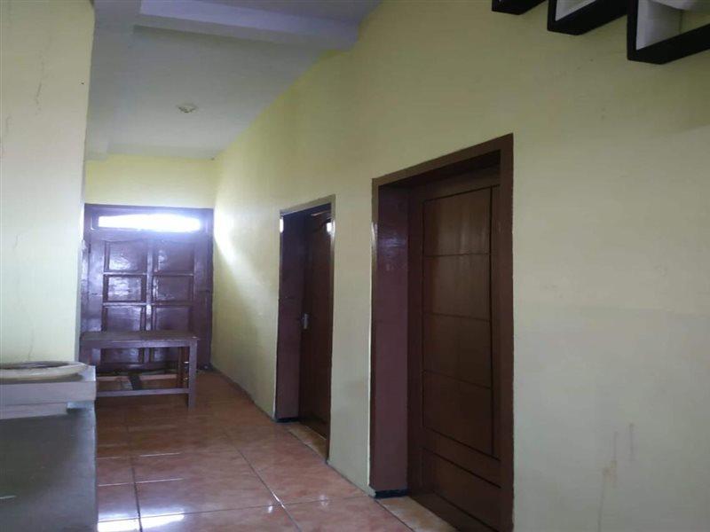 Oyo 90097 Homestay Sinta Ndani Putri Probolinggo Eksteriør bilde